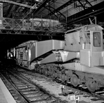 154079 Afbeelding van het nachtelijke vervoer van een transformator van de firma Smit te Nijmegen met behulp van een ...